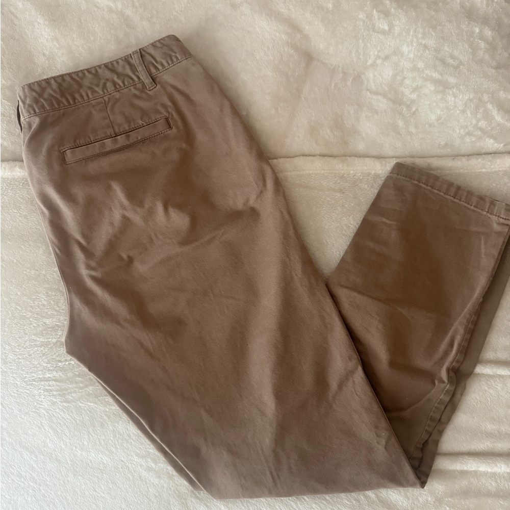 GAP women’s Khakis size 8